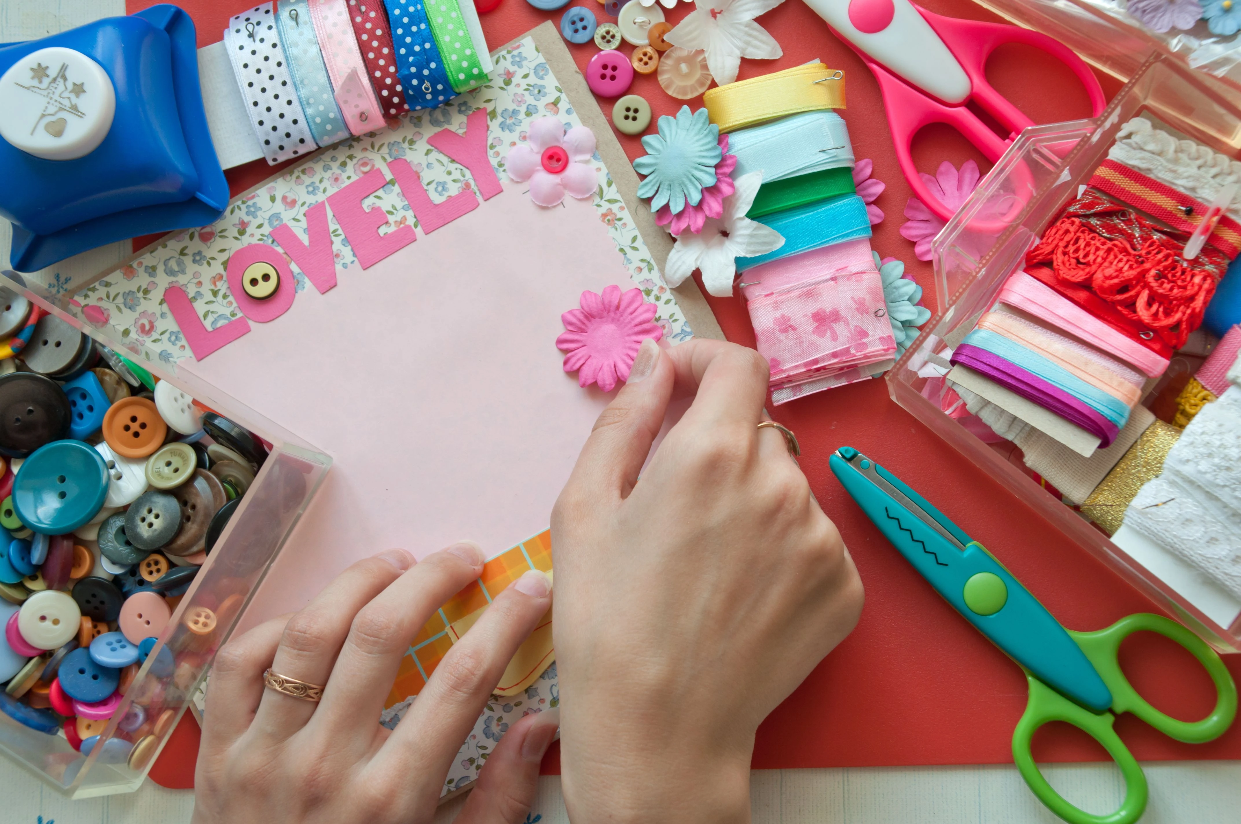 Scrapbooking & Paper Craft