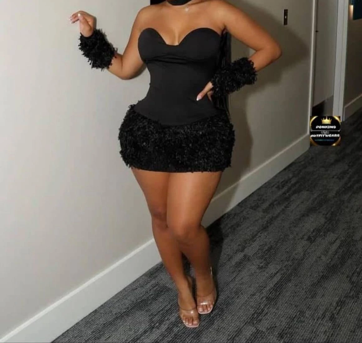 Weird Puss Sexy Blackless Dress with Elegant Bracelets