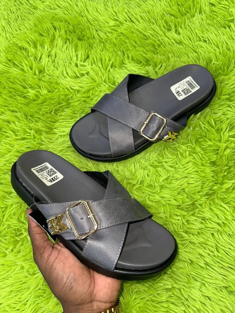 Black Double-Strap Buckle